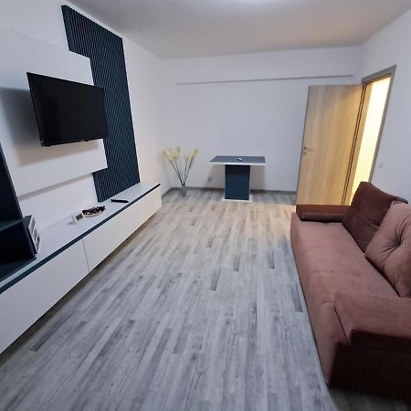 Happy Rental Apartments 2 クラヨーヴァ エクステリア 写真