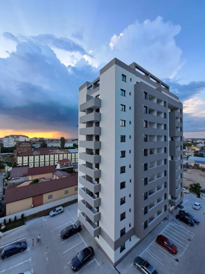 Happy Rental Apartments 2 クラヨーヴァ エクステリア 写真
