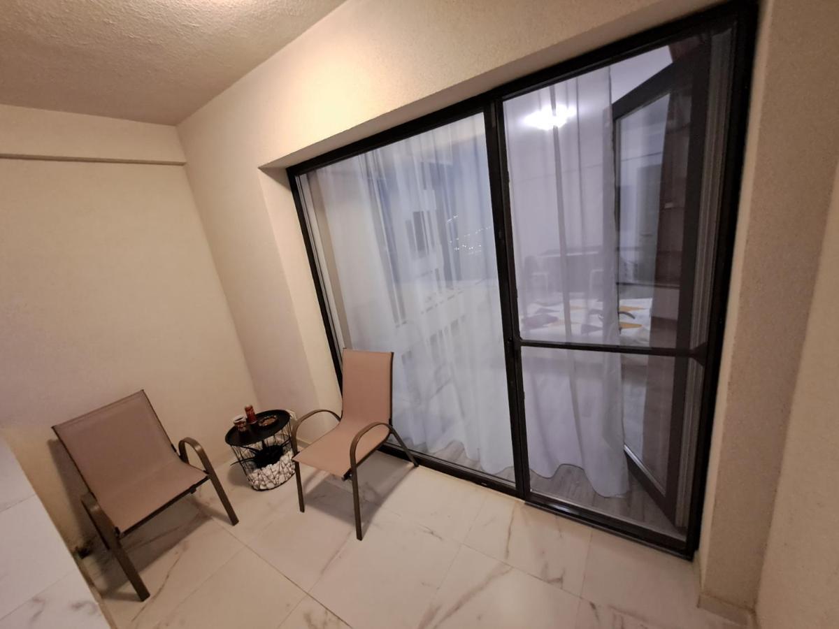 Happy Rental Apartments 2 クラヨーヴァ エクステリア 写真