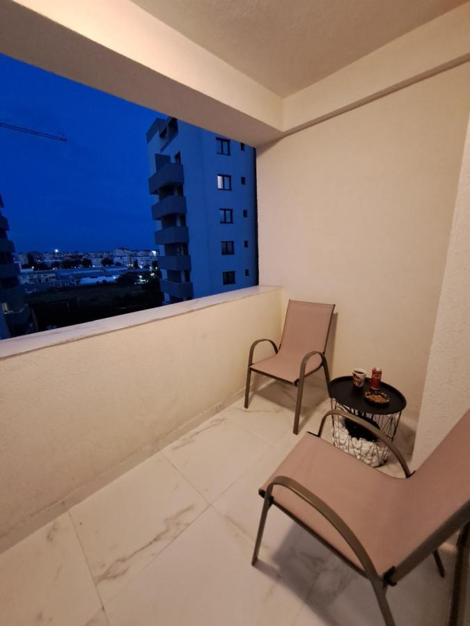 Happy Rental Apartments 2 クラヨーヴァ エクステリア 写真